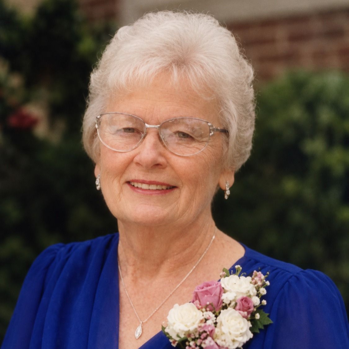 Dorothy "Dotty" Lind's obituary photo'