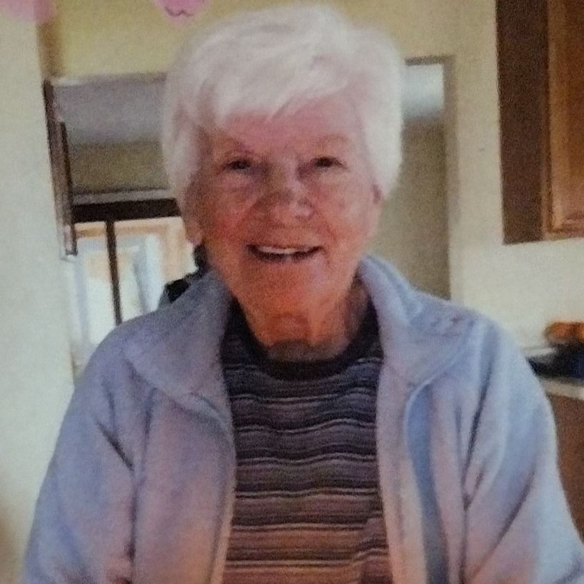 Pauline "Polly" Johnson's obituary photo'