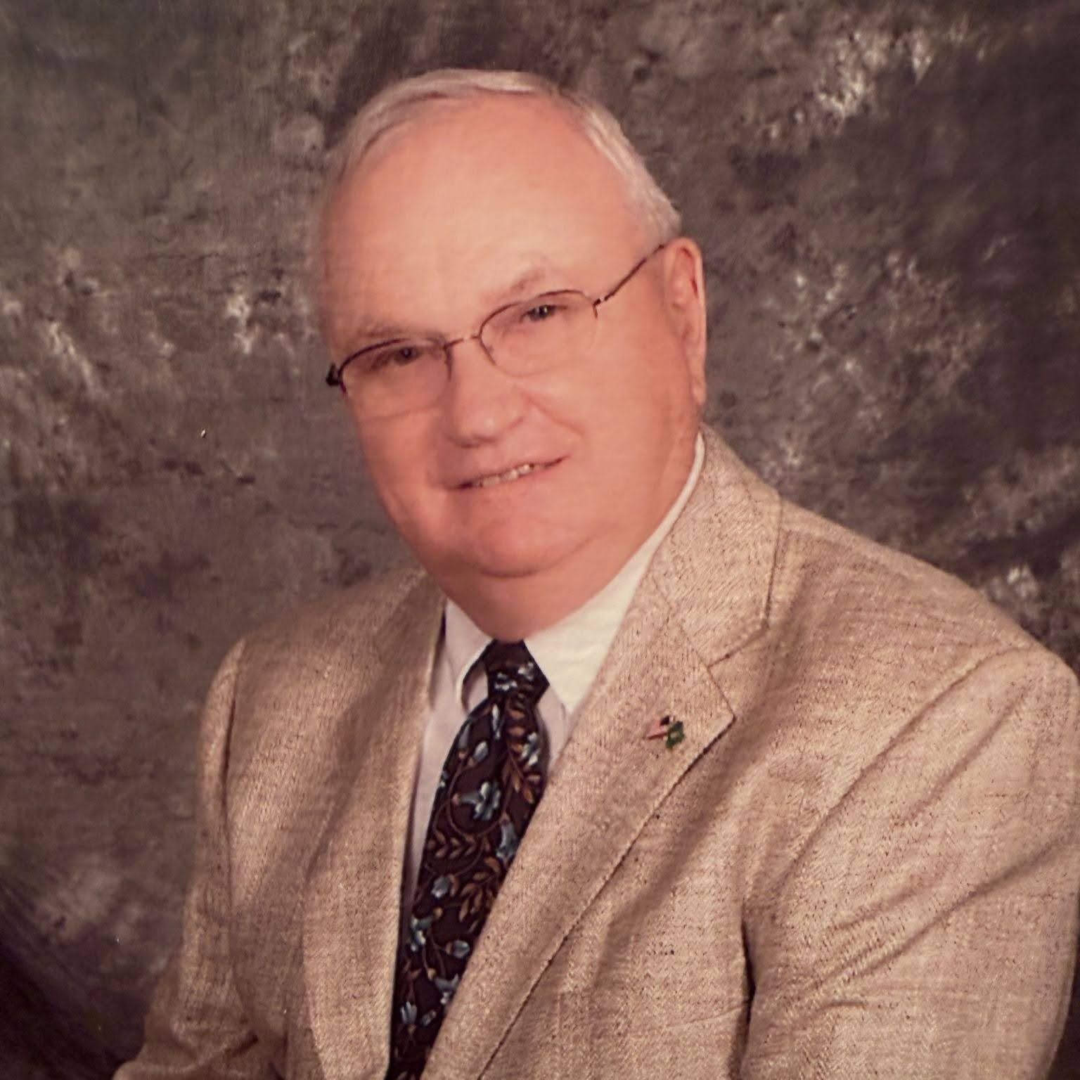 Chuck Randall's obituary photo'