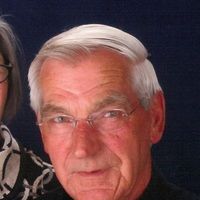 WAYNE HOELZEL