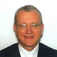 ROBERT QUALLS